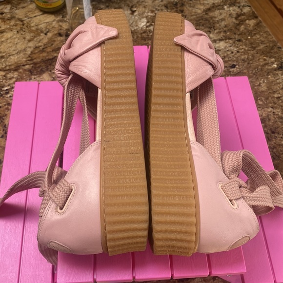 Fenty Puma🩷 - Picture 4 of 6